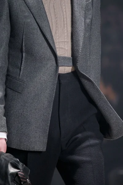 Look 49